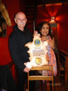 geschenk für den lions-club iselisberg - regalo para el club de leones iselisberg